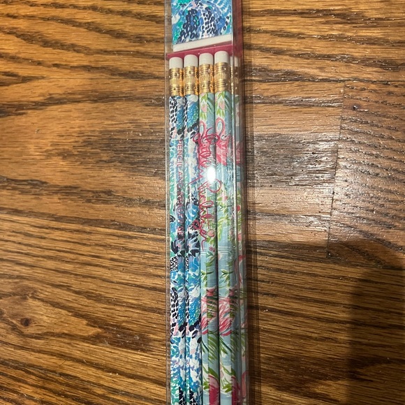 Lilly Pulitzer Bahia Backpack, pouch pencils, eraser lunch box High Maintenance - Picture 15 of 16